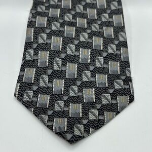 Croft & Barrow men’s Necktie 100% Silk color gray black gold made in U.S.A.